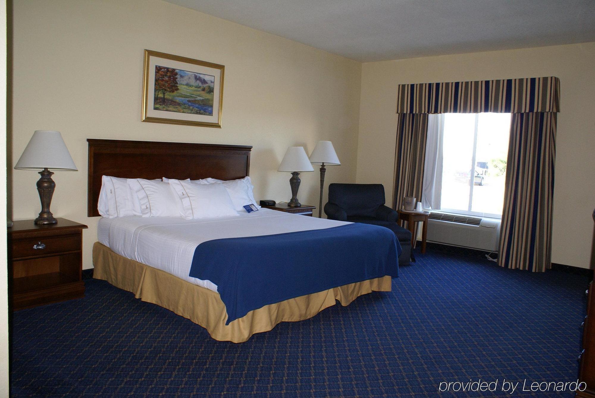 Holiday Inn Express Hotels & Suites Mountain Home By Ihg Habitación foto
