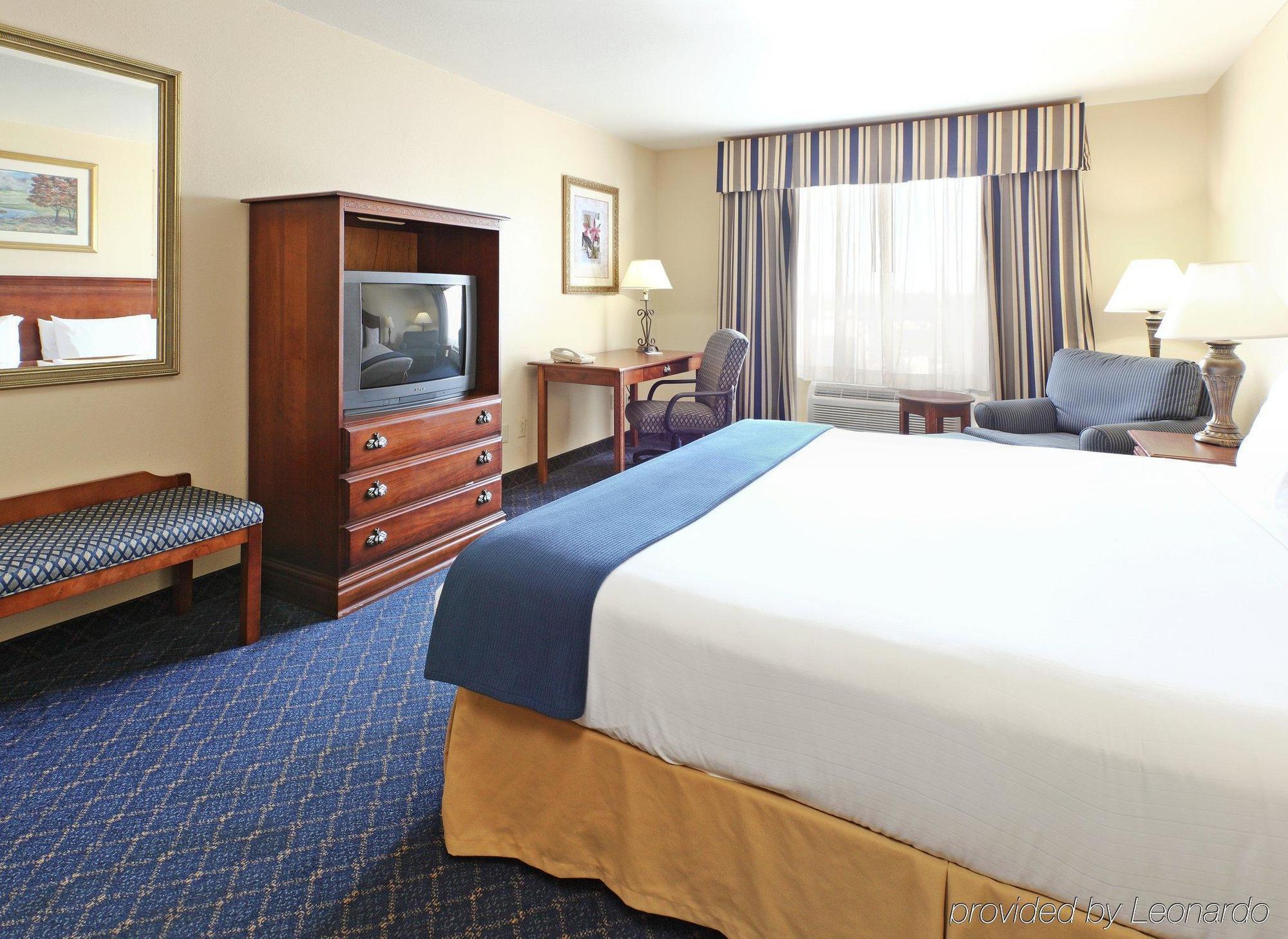 Holiday Inn Express Hotels & Suites Mountain Home By Ihg Habitación foto